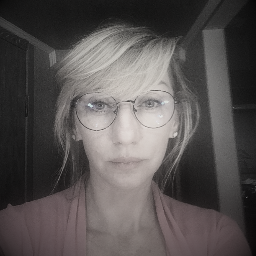 Аня портрет